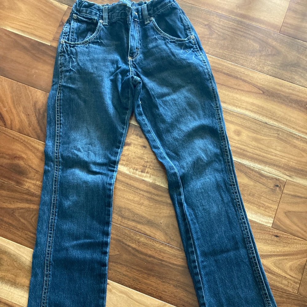 ⭐️⭐️Youth Boys wrangler Jeans. Size 12 regular.